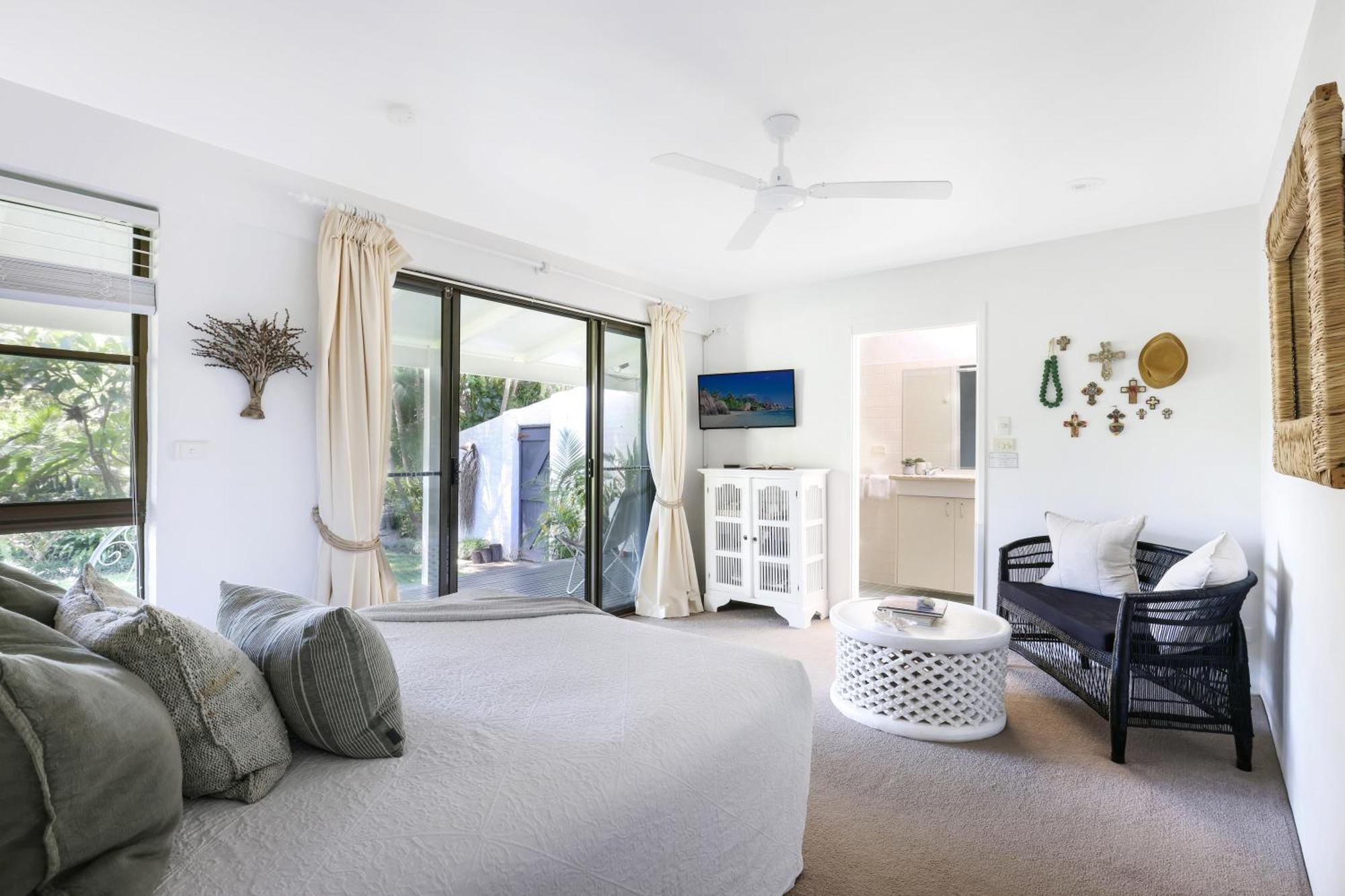 Sensom Boutique Bed And Breakfast Sapphire Beach Esterno foto